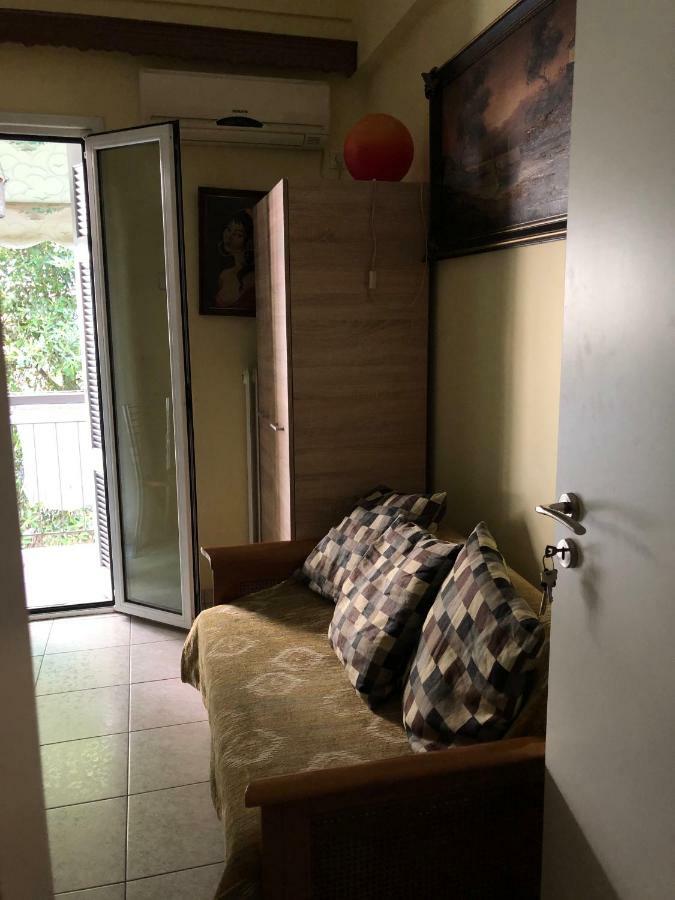 Anna Apartment In Kypseli Athen Exterior foto